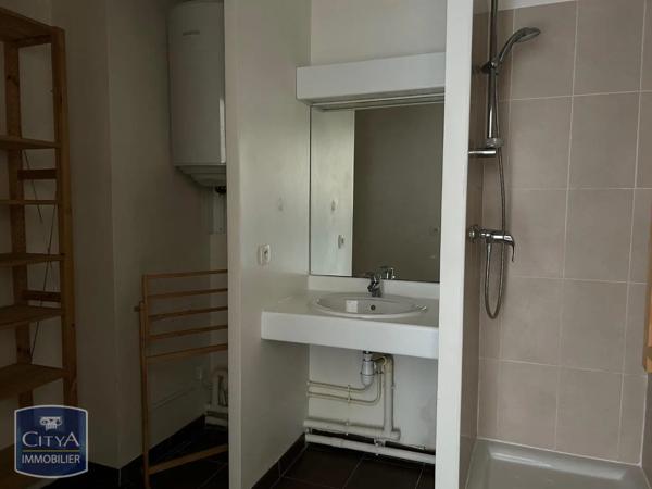 Appartement à louer 1 pièce 23.65m² Corbeil-Essonnes (91100)