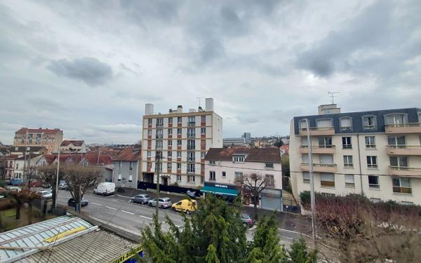 Appartement à vendre    2 pièces • 45,09 m2 Villemomble