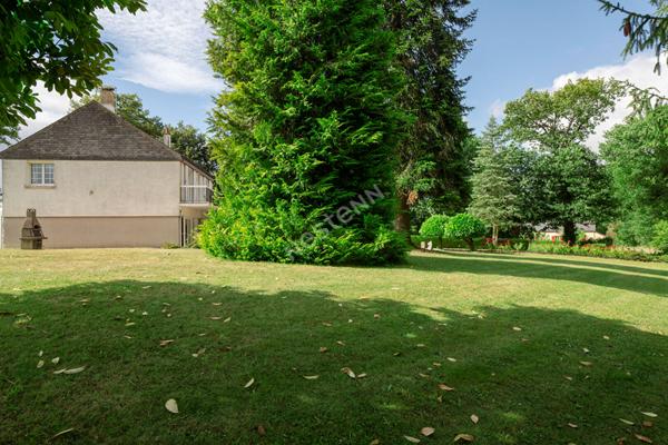 Maison 5 pièce(s) CALME / PAS DE VIS A VIS / GRAND TERRAIN / LUMINOSITE / DEPENDANCE