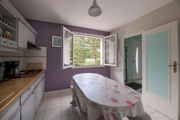 Maison 5 pièce(s) CALME / PAS DE VIS A VIS / GRAND TERRAIN / LUMINOSITE / DEPENDANCE