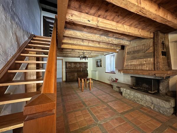 💎 RARE & HISTORIQUE : Domaine d'Exception de 1824 – au cœur de Saint-Julien et aux portes de Genève ; avec local professionnel ou commercial