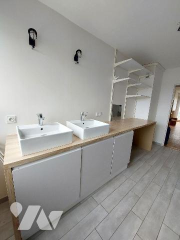Appartement 4 pièces 92 m² RENNES, T4 - RENNES COLOMBIER - Centre ville - Dans immeuble avec as...