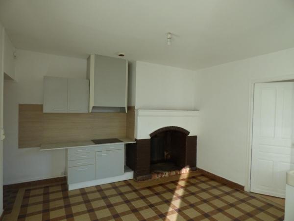 Immeuble avec 2 T2 de 65 m², cour intérieure, garage