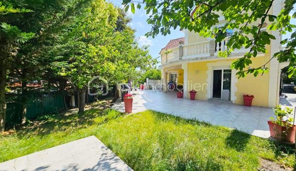 Maison traditionnelle de 312 m²