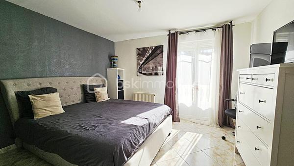 Maison traditionnelle de 312 m²