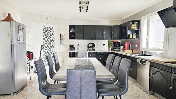 Maison traditionnelle de 312 m²