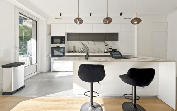 Appartement à vendre    3 pièces • 85 m2 Nice