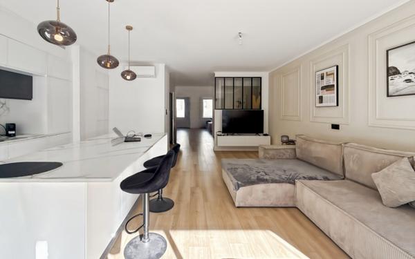 Appartement à vendre    3 pièces • 85 m2 Nice