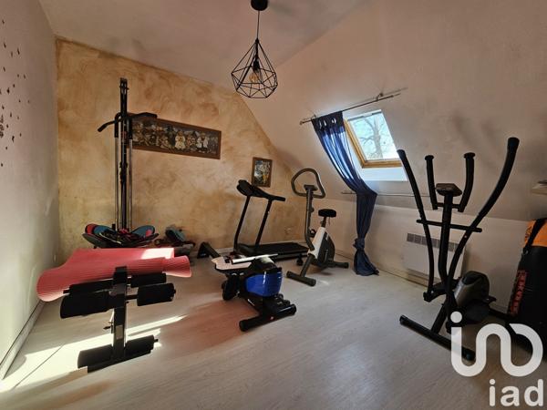 Maison 6 pièces de 133 m² à Évry-Grégy-sur-Yerre (77166)