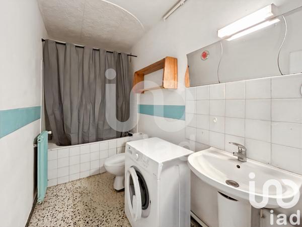 Appartement 2 pièces de 42 m² à Nîmes (30000)