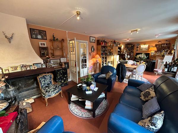 Maison 6 pièce(s) 123 m2 €595 000 ** - Référence 1068