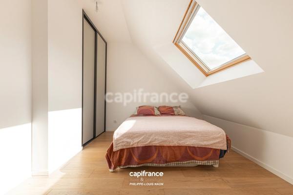 SUPERBE PROPRIÉTÉ AVEC PISCINE INTÉREIEUR À 5 MINUTES DU MANS !