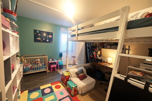 Serris Bourg Appartement familial avec 2 jardins privatifs