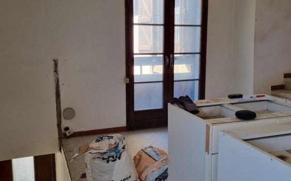 Maison à vendre    2 pièces •  La Digne-d'Amont