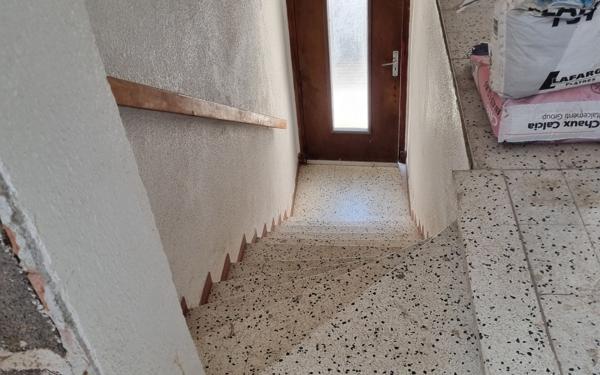 Maison à vendre    2 pièces •  La Digne-d'Amont