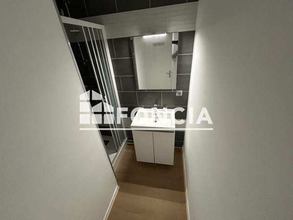 Location Appartement 3 pièces 56 m² - STALINGRAD LES GRANGES Grenoble 38000
