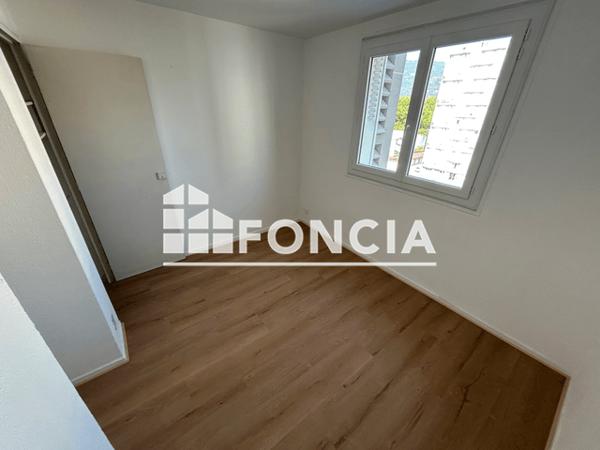 Location Appartement 3 pièces 56 m² - STALINGRAD LES GRANGES Grenoble 38000