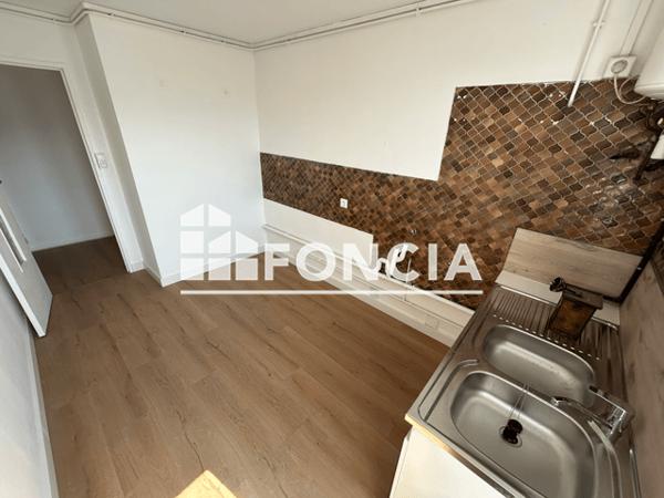 Location Appartement 3 pièces 56 m² - STALINGRAD LES GRANGES Grenoble 38000