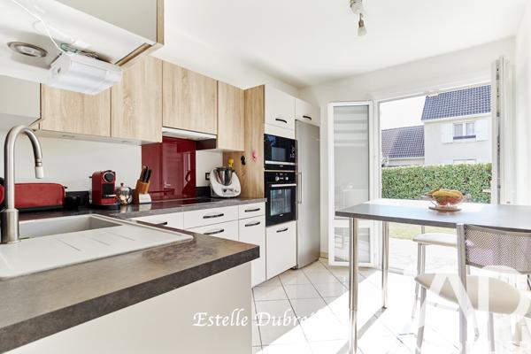 Maison à vendre 5 pièces 103 m² Montigny-le-Bretonneux