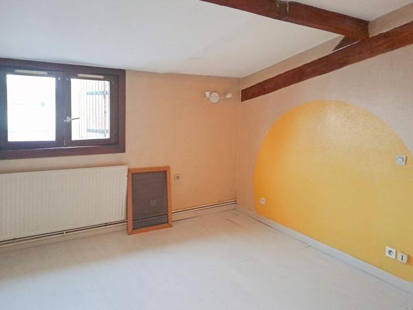 Immeuble et son local commercial