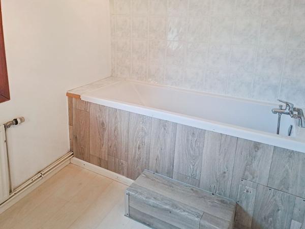 Immeuble et son local commercial