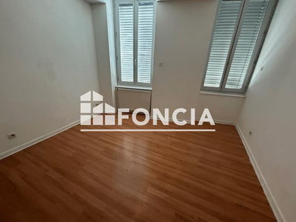 Location Appartement 4 pièces 78 m² - 13 QUAI ANATOLE FRANCE Vienne 38200