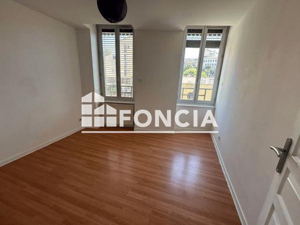 Location Appartement 4 pièces 78 m² - 13 QUAI ANATOLE FRANCE Vienne 38200