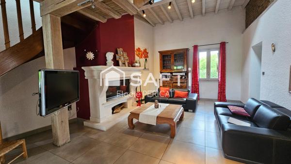 Maison familiale avec piscine et garage