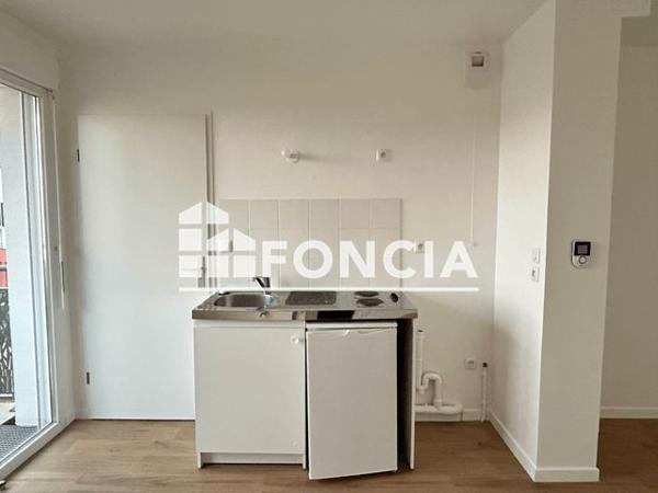 Location Studio 24.1 m² - 374 AV. PAUL EMILE VICTOR Melun 77000