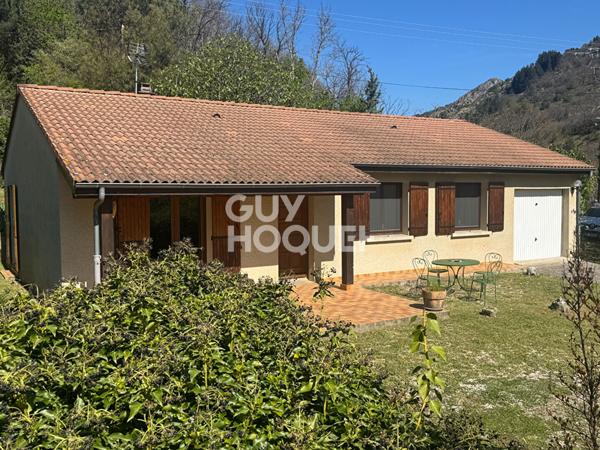 Proximité et vue sur village d'Antraigues-Asperjoc