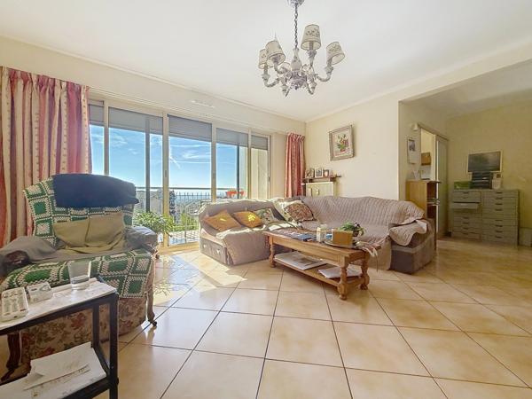 Appartement à vendre 5 pièces GEX (01)