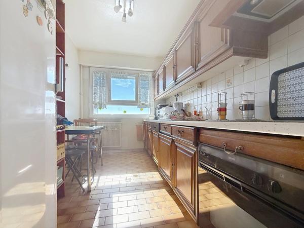 Appartement à vendre 5 pièces GEX (01)