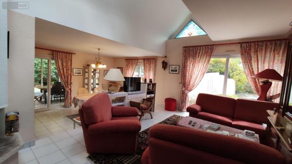 Maison individuelle à vendre à Camors dans le Morbihan (56330), ref : 065/1762   
Campagne