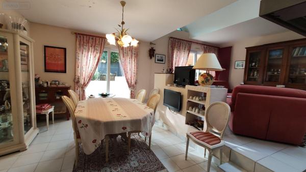 Maison individuelle à vendre à Camors dans le Morbihan (56330), ref : 065/1762   
Campagne