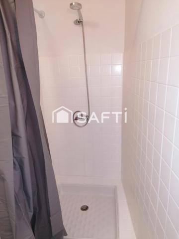 RDC , ideal pour senior ou retraité , pres des commerces , bien situé !