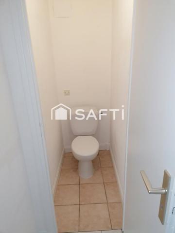 RDC , ideal pour senior ou retraité , pres des commerces , bien situé !