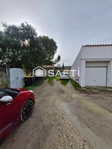 RDC , ideal pour senior ou retraité , pres des commerces , bien situé !