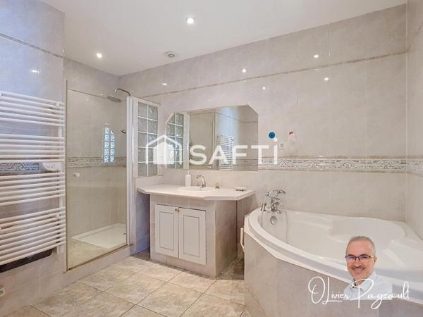 T4 atypique en maison avec jardin et dépendances