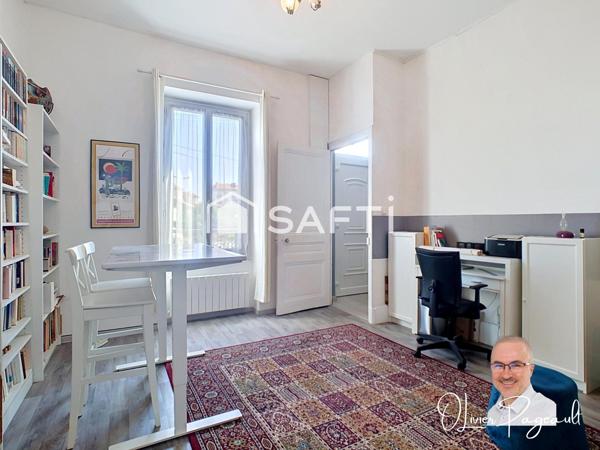 T4 atypique en maison avec jardin et dépendances