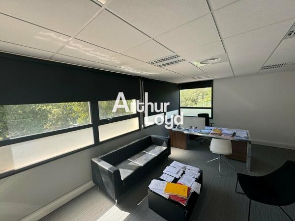Bureaux bon standing + Stockage pour un total de 221 m² à louer Valbonne