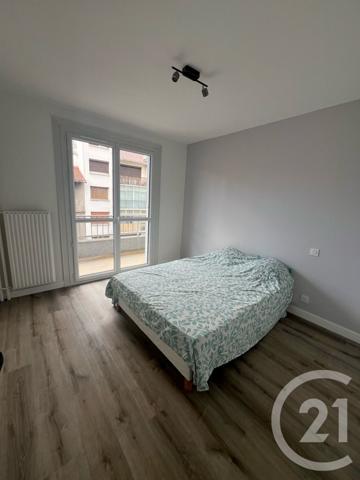 Appartement F5 à vendre  6 pièces - 94 m2 AURILLAC - 15