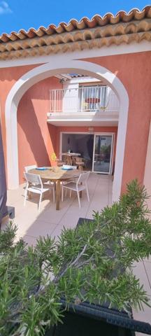 Grimaud (83310) Duplex T3 Terrasse