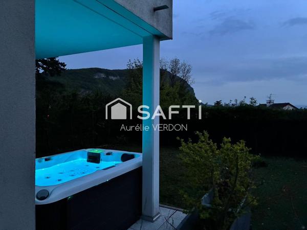 Magnifique appartement T3 vendu meublé avec jacuzzi, proche frontière