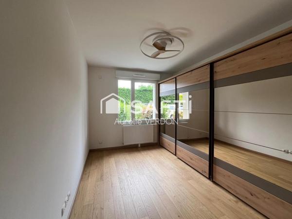 Magnifique appartement T3 vendu meublé avec jacuzzi, proche frontière
