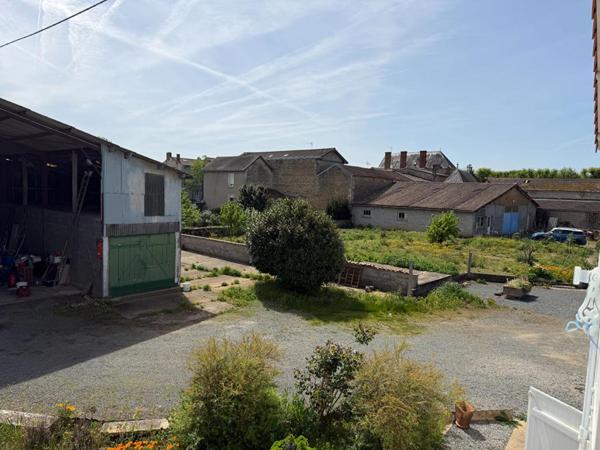 Maison Saint Maixent L Ecole 10 pièce(s)