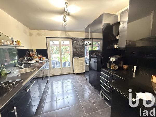 Maison à vendre 5 pièces 83 m² Savigny-le-Temple