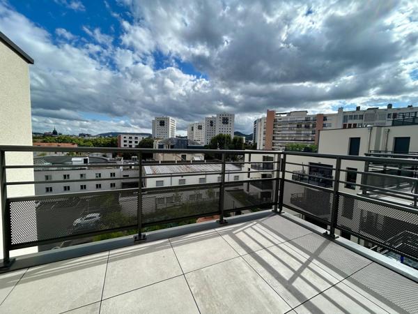 Résidence neuve à 5 minutes du centre superbe T3 avec balcon - Clermont-Province Résidence neuve à 5 minutes du centre superbe T3 avec balcon