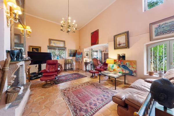 Le Muy (83490) Le Muy - Mas provençal de charme, bien rare avec piscine.