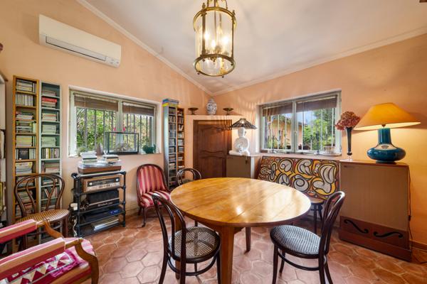 Le Muy (83490) Le Muy - Mas provençal de charme, bien rare avec piscine.