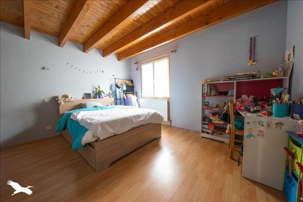 Maison à vendre |  Saint-Just-Luzac |  4 pièces | 145 m²